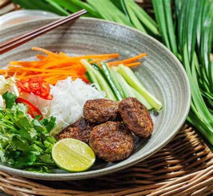  Bún Chả: En Rökig Festa av Kryddade Köttbitar och Färska Grönsaker!